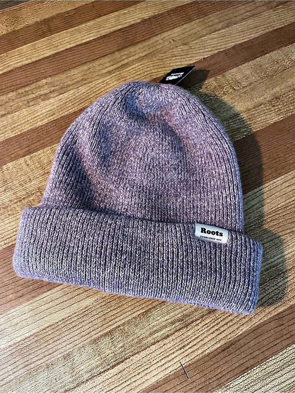 NWT 🏷️ Super soft wool blend Roots Ribbed Cuffed Beanie Knit Hat in Lavender